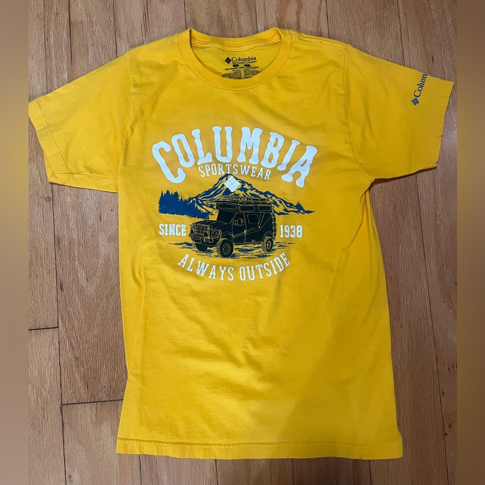 Columbia Men's Yellow Graphic T-Shirt